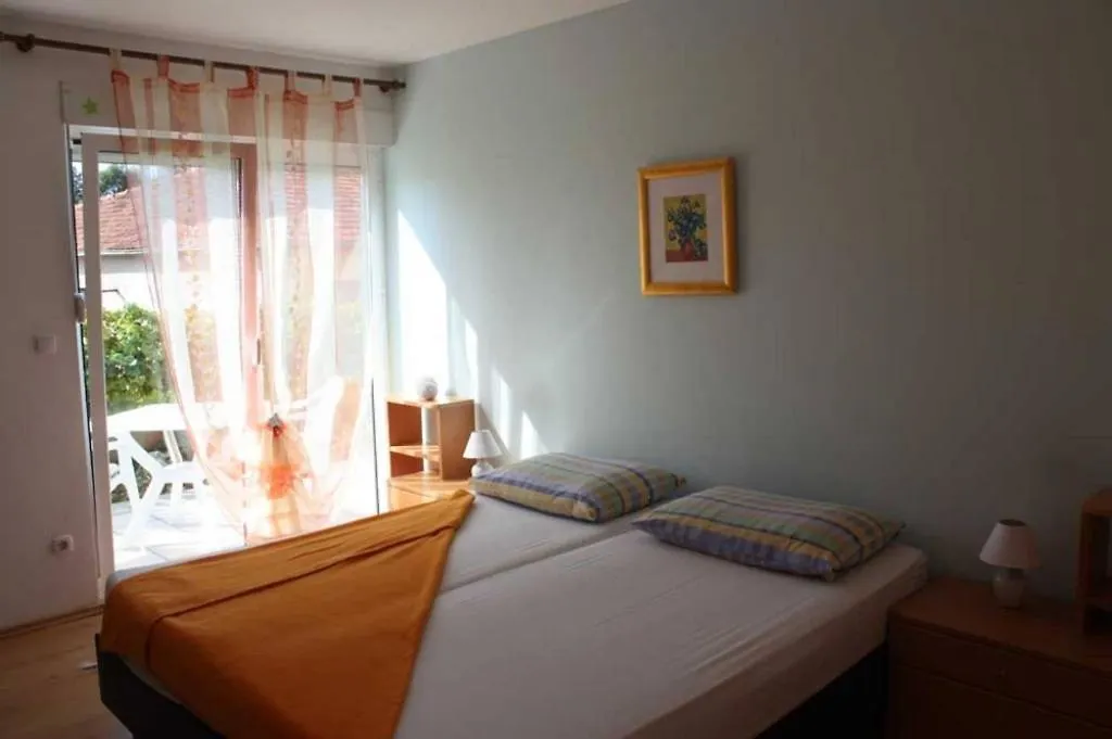 Studio Apartment In Trogir With Balcony, Air Conditioning, Wifi 4328-1 0*,