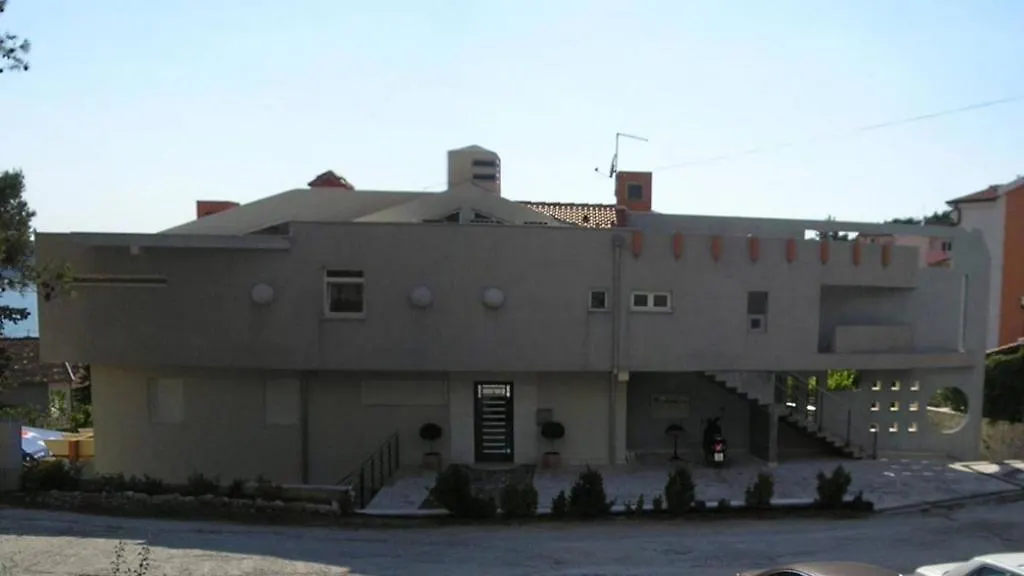Studio Apartment In Trogir With Balcony, Air Conditioning, Wifi 4328-1